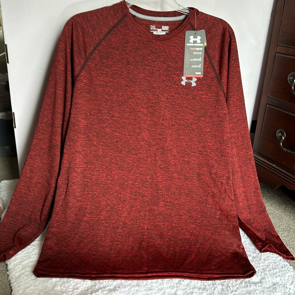 Under armor, long sleeve shirt, men’s size small